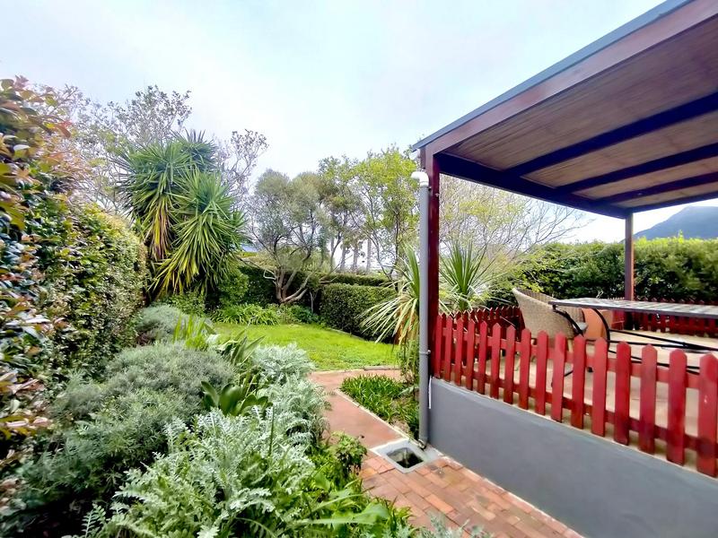 To Let 4 Bedroom Property for Rent in Hout Bay Western Cape